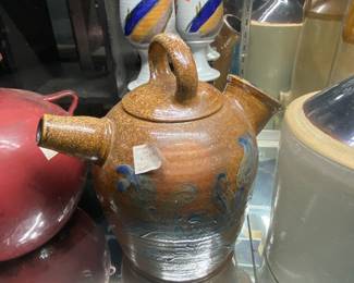 Plenty of vintage jugs. 