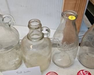 LOT OF VINTAGE GLASS BOTTLES