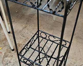 PLANT STAND