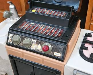 LITTLE TIKE PLAY GRILL