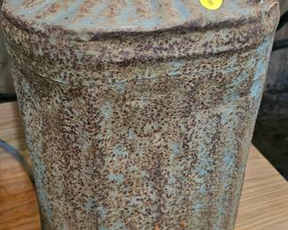 ANTIQUE MILK CAN