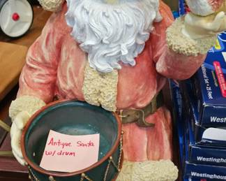 SANTA / CHRISTMAS DECOR
