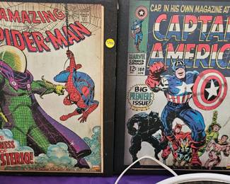 CAPTAIN AMERICA AND SPIDERMAN COMIC COVER WALL DECOR