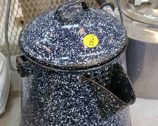 ENAMEL COFFEE POT WITH HANDLE