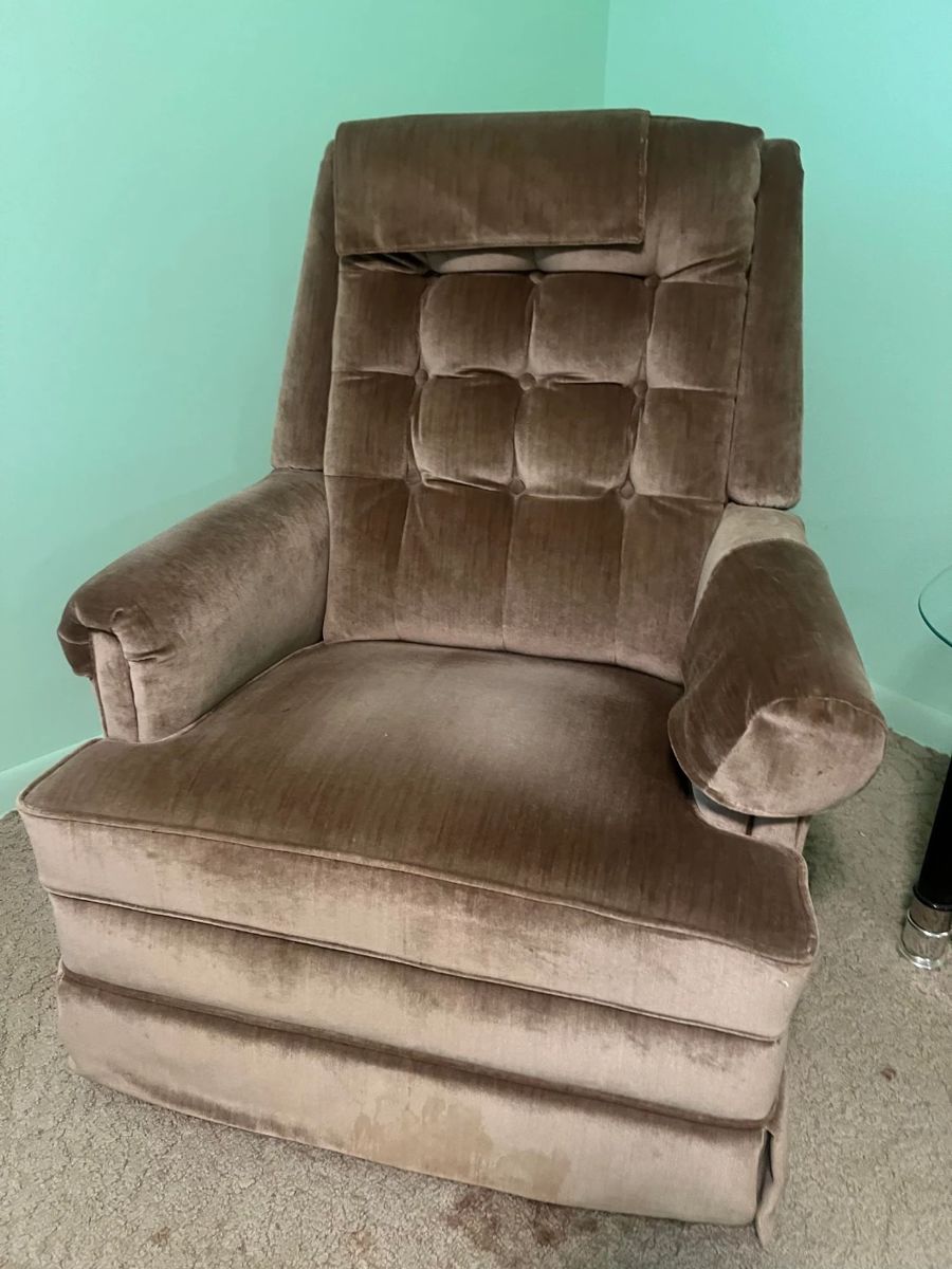 Seiling Estate Sale starts on 6/7/2024