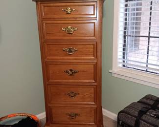 Bassett Lingerie chest