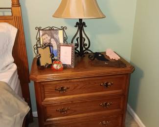 3 drawer nightstand, pr by Bassett