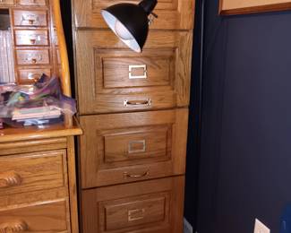 4 drawer file cabinet 