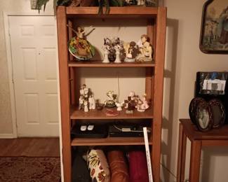 Oak Bookcase/Shelf, Willow Tree Fig.,
