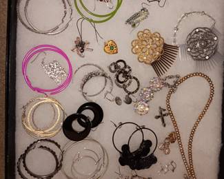 Costume jewelry 