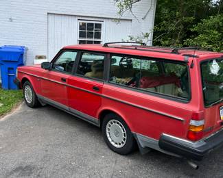 1993 VOLVO WITH 137K MILES, CURRENT INSPECTION, RUNS GREAT!!