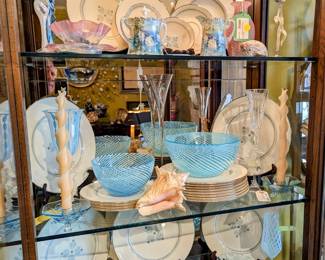 Lenox "Charmaine Fine China -:79 pieces. Sandwich Glass Threaded Bowl and Under plate, Swirl Glass Nesting Bowls, Murano Art Glass Swan Champagne Flute, Murano Tulip Goblet