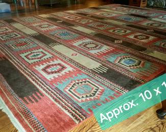 Vinrage Western themed handwoven room size rug