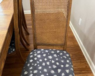 Thomasville cane back dining chairs (8)