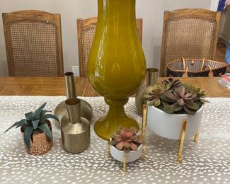 Decorative accessories