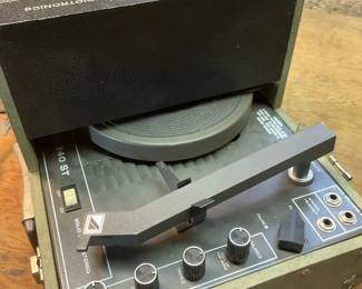 Audiotronics 34ST Solid State Stereo Record Player Unit With Detachable Speakers