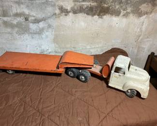 1950s All American Toy Co Machinery Heavy Hauler Low Boy Semi Truck 