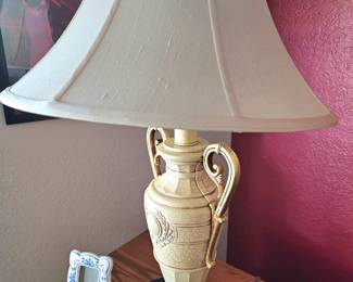 Greek style lamp
