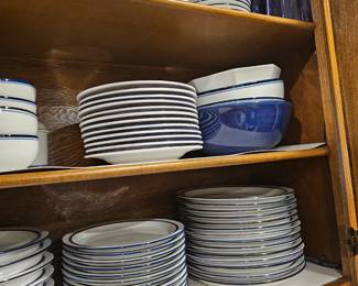 lots of kitchen items