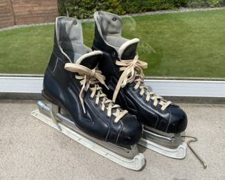 Hyde Red Line Hockey Skates * NHL * Professional * Olympics * Canada 