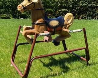 Pretty Amazing Vintage Child’s Rocking Horse! * Made In The USA * Sound Box Not Working
