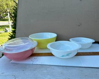 4 Pyrex Bowl $45.00