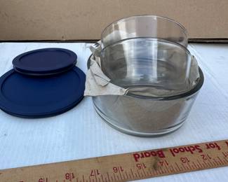 Pyrex bowls with two lids $8.00