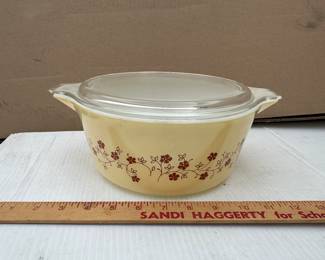 Pyrex Trailing Flowers Bowl $12.00