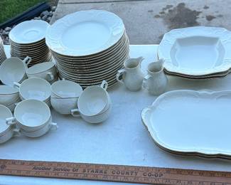 Rosenthal Classic Set of China 90 Pieces $150.00 
