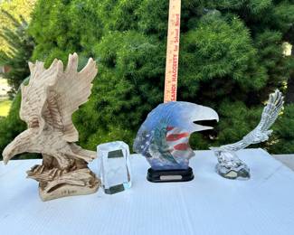 4 Eagles, the eagle on the right has a chipped wing $22.00