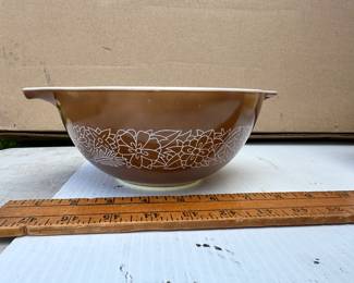 Pyrex Woodland Brown $14.00