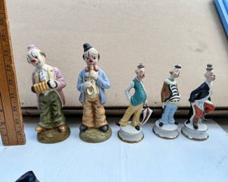 5 Clown Figurines $15.00