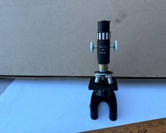 Daylite Zoom Microscope $8.00