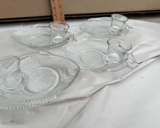 Fish set with sauce Cup $12.00