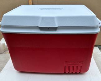 Rubbermaid Cooler $12.00