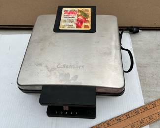Deep Pocket Belgian Waffles Cuisinart $15.00