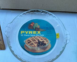 Pyrex Glass Pie Plate New $6.00