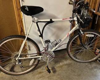 Ross Mt Hood men's bike, High Tech.