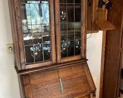 Oak desk with hutch