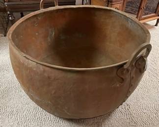 Extra large copper pot