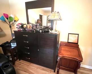 Dresser /Mirror 