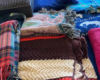VINTAGE BLANKETS