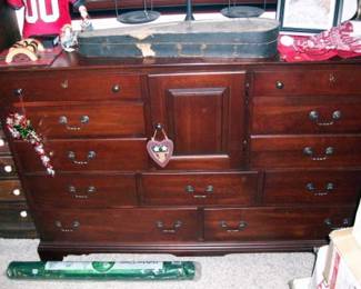 Kincaid Dresser