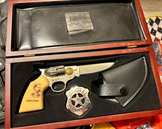 Wyatt Earp Collectible knife
