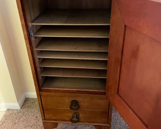 Vintage record holder