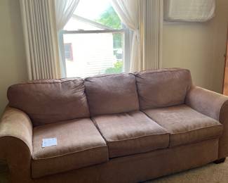 Pull out couch