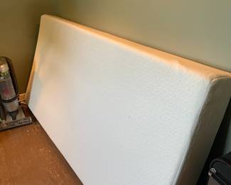 Twin mattress