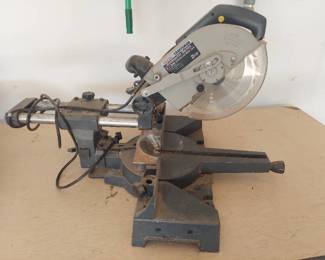 Craftsman 8 1/4 slide compound Miter saw