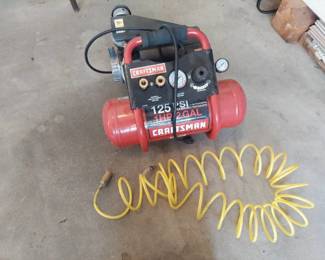 Craftsman 1hp 2 gal air Compressor