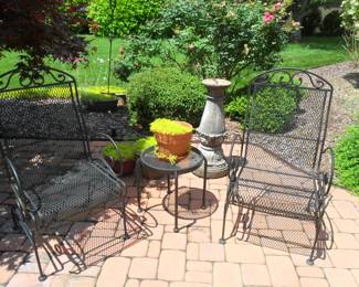 Wrought iron chairs w/ table
